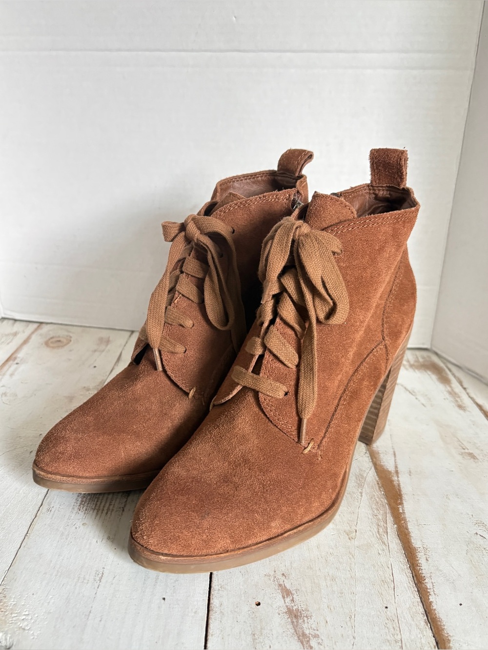 Dolce Vita Stanli lace up brown suede bootie boho chic boots sz 10 EUC